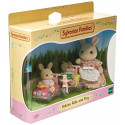 Sylvanian Families 4703 Ballroom Set